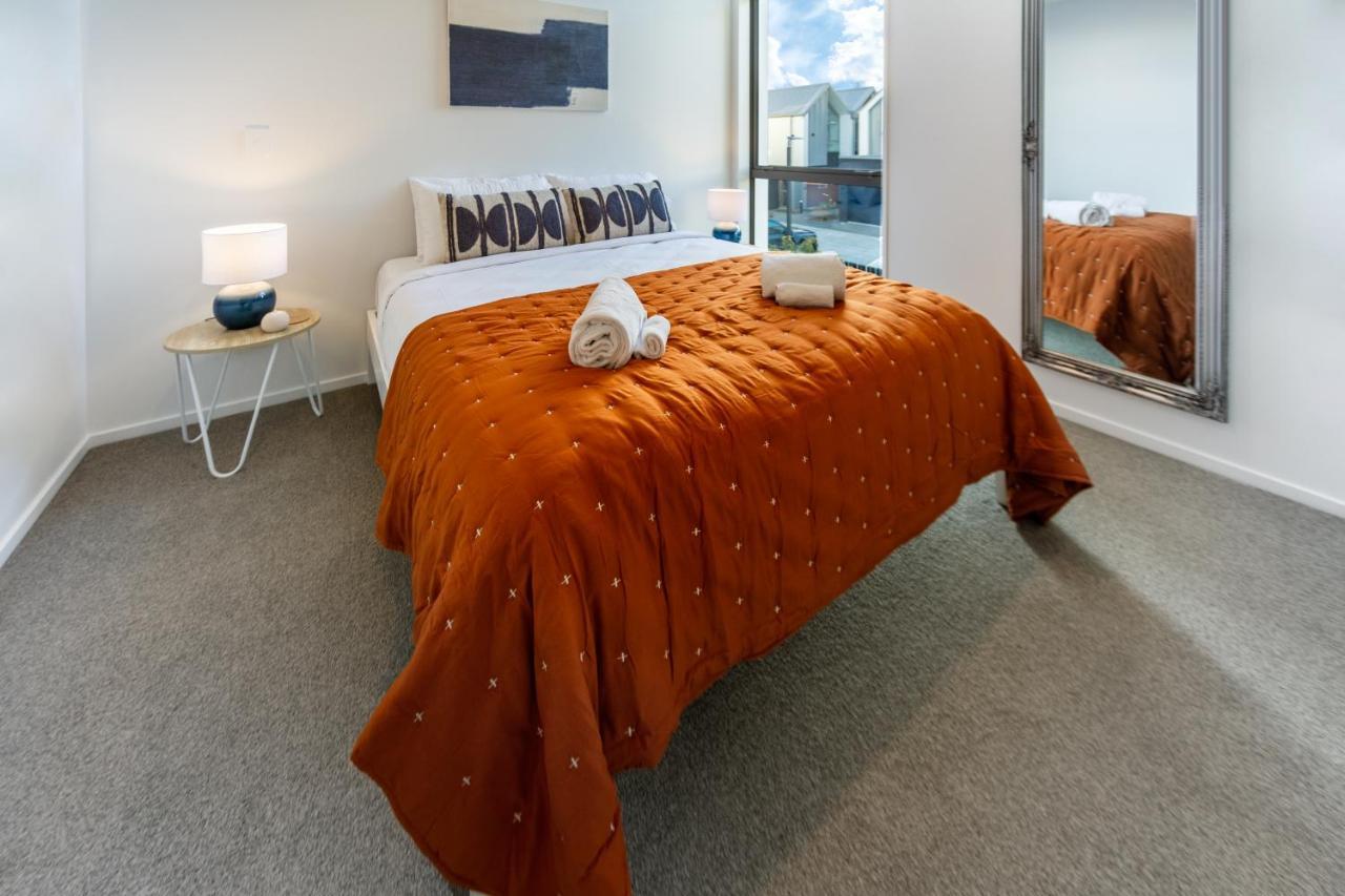 City Lights Retreat With Carpark 2 Bed 2 Bath Christchurch Exterior photo