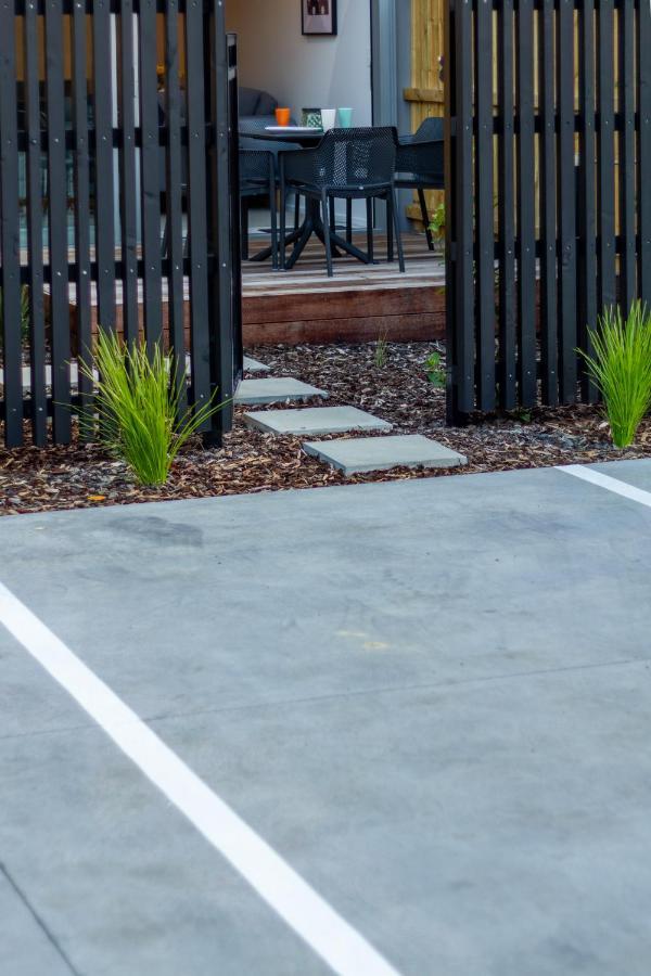 City Lights Retreat With Carpark 2 Bed 2 Bath Christchurch Exterior photo