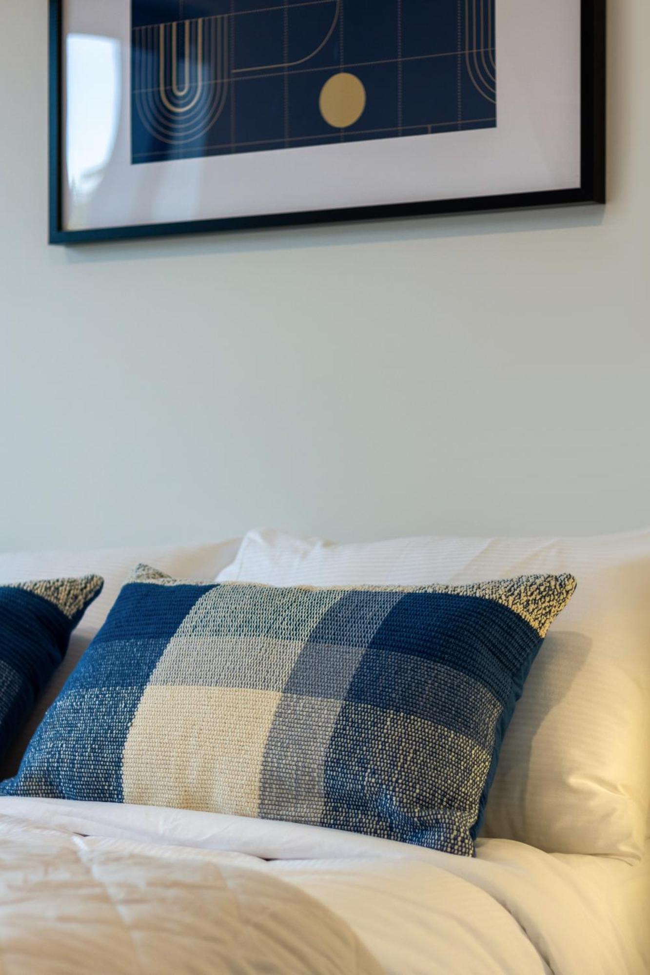 City Lights Retreat With Carpark 2 Bed 2 Bath Christchurch Exterior photo